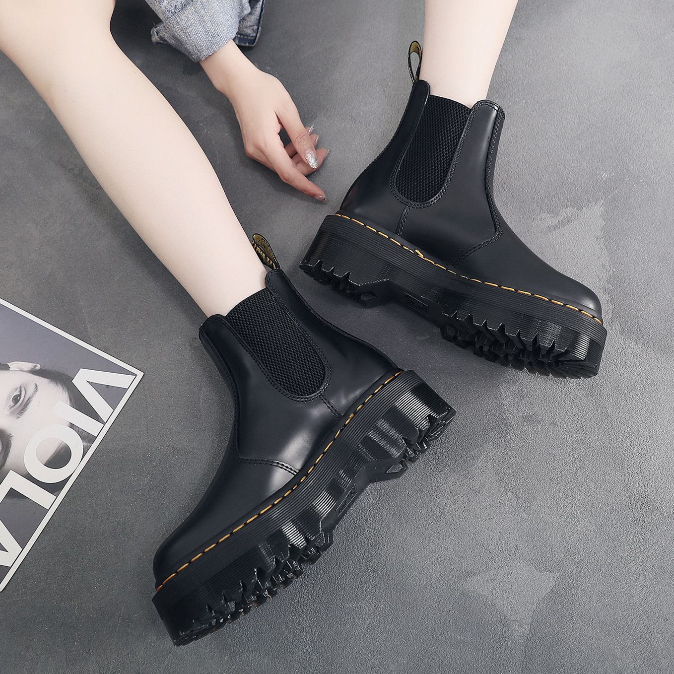 Women's Thick-soled English Leather Platform Martin Boots
