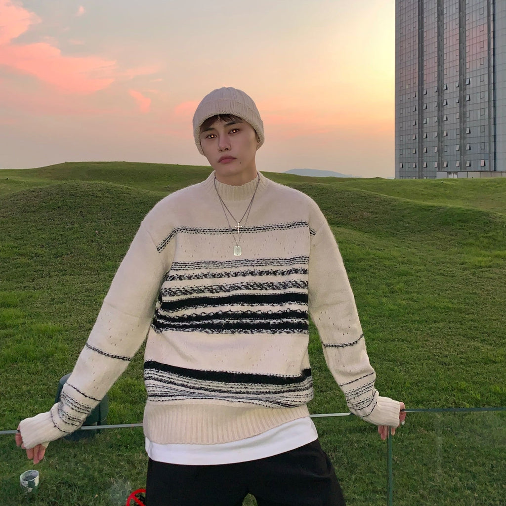 Striped Minimalist Design Long-Sleeved Knitted Couple Sweater