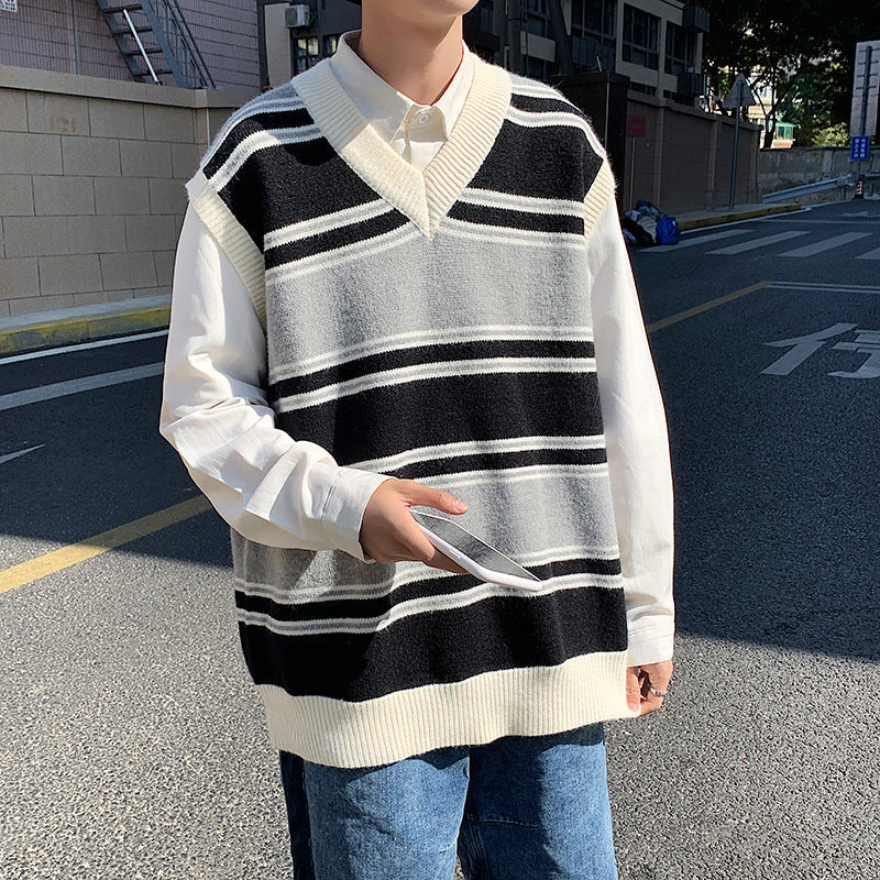 Men's Korean Loose Striped V-neck Sweater