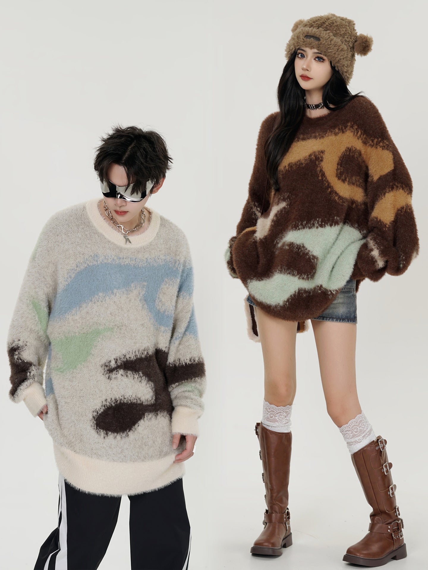 Retro Contrast Color Horse Sweater For Men And Women