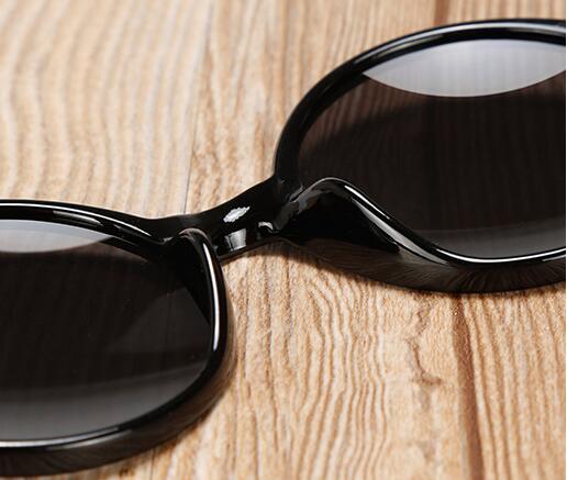 Handmade bamboo foot sunglasses