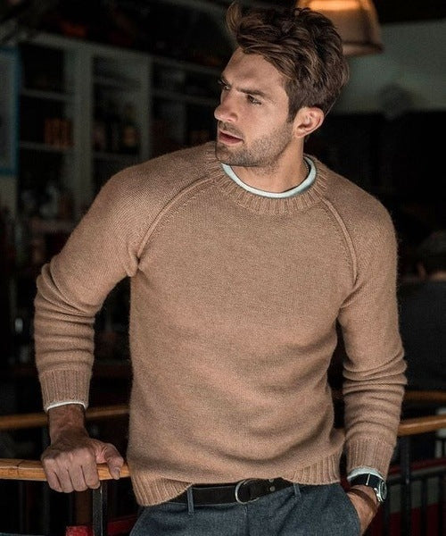 New casual men's knit sweater