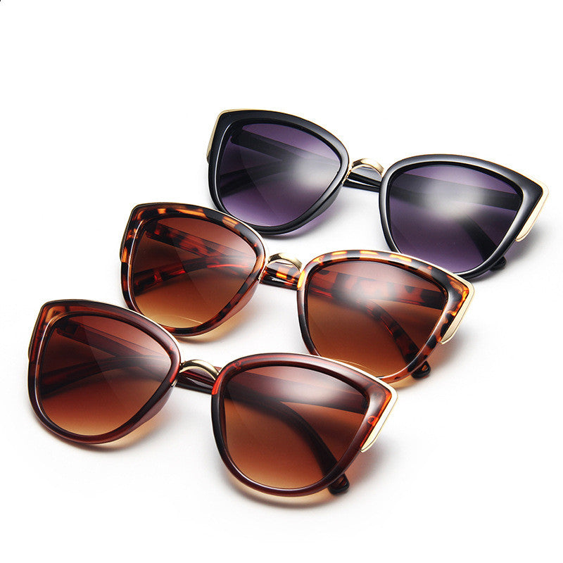 Ladies retro cat eye sunglasses