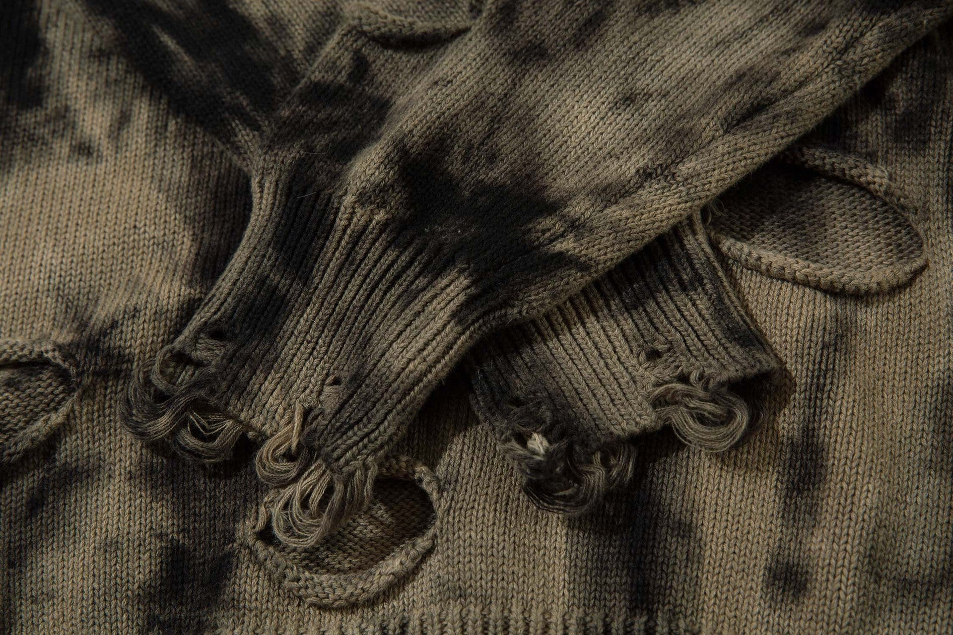 High Street American Beggar Style Tie-dyed Make Old Ripped Round Neck Sweater