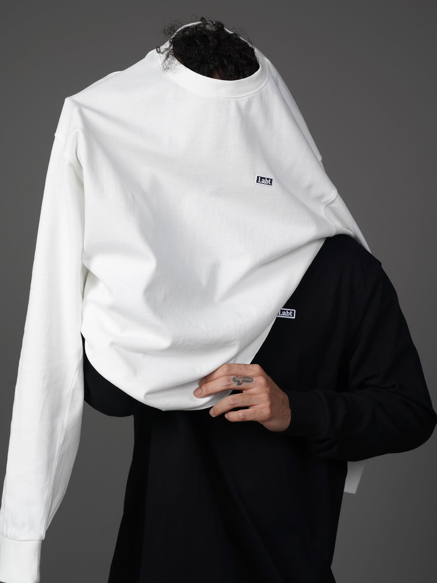 Solid Color Loose Couple Black And White Round Neck Bottoming Shirt