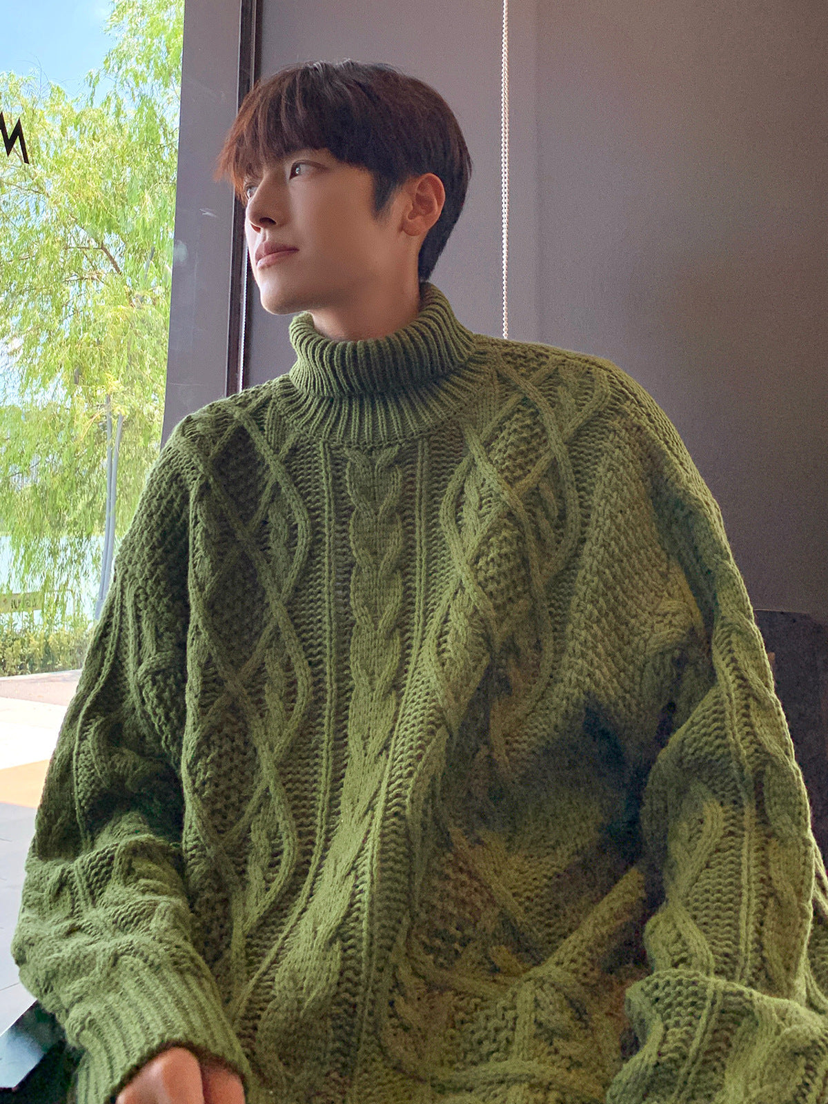 Japanese-style Retro Green Jacquard Turtleneck Sweater