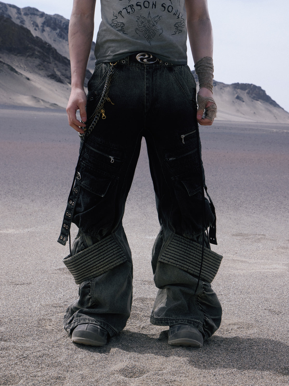 Gradient Gray-black Washed Workwear Jeans