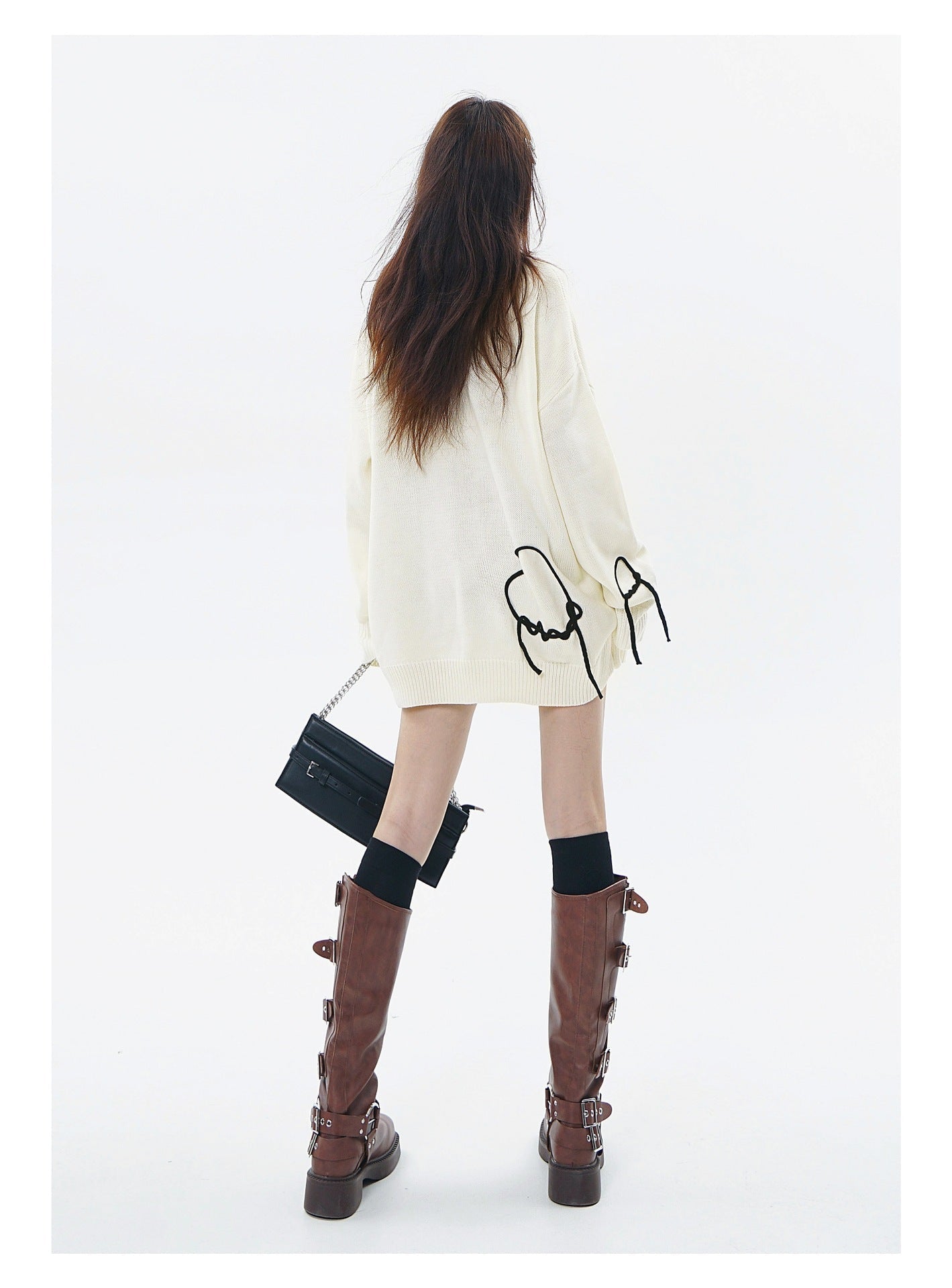 Love Embroidered Western Style Embroidered Round Neck Sweater