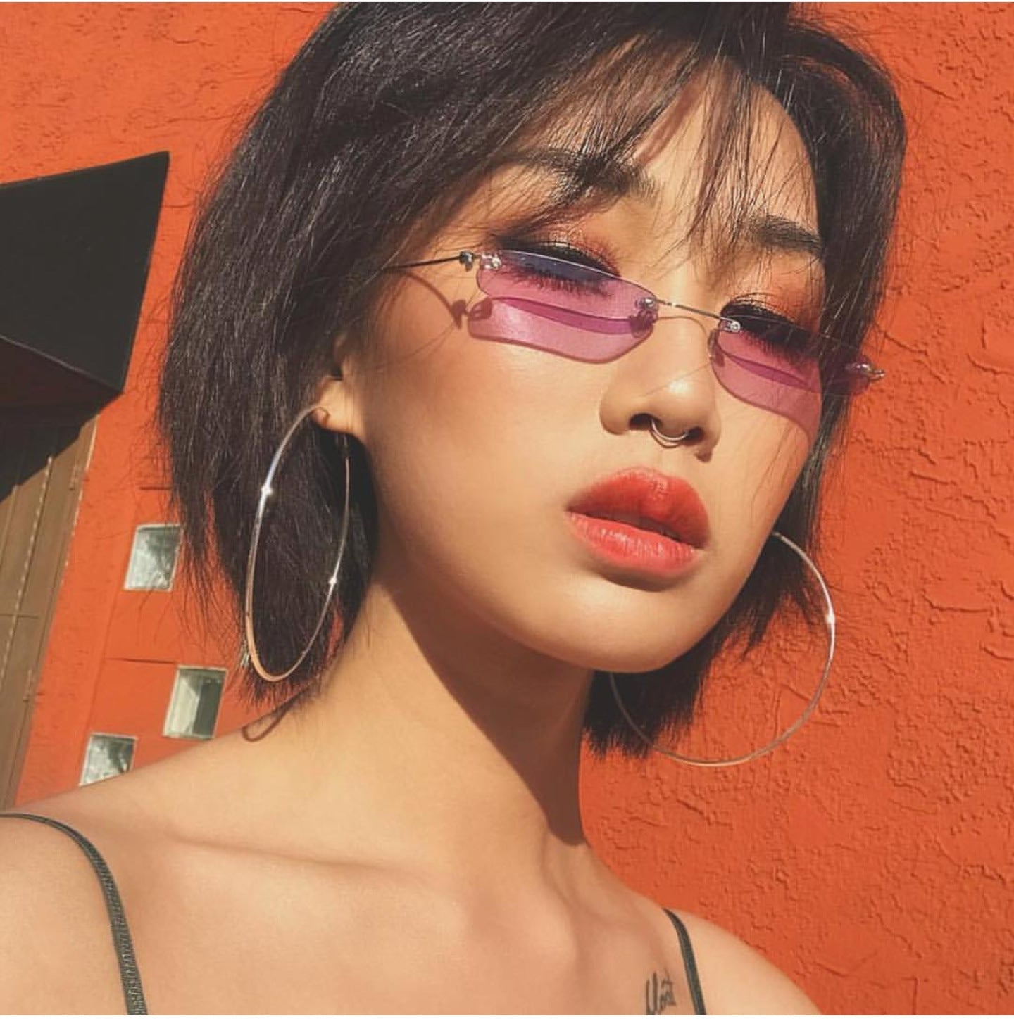 Rimless trendy sunglasses