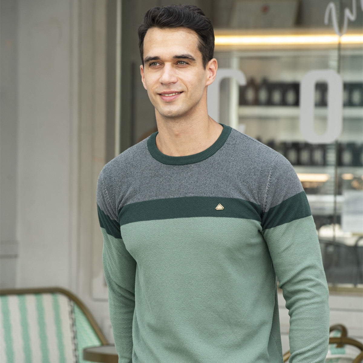 Pattern Stitching Long Sleeved Men's Sweater