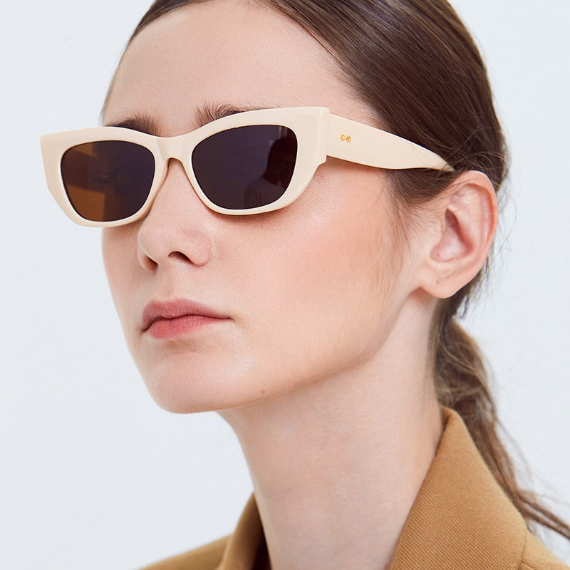 Women's Retro Trendy Fashionable Sunglasses