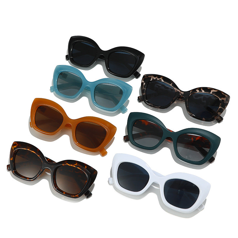 Stylish And Minimalist Sunglasses